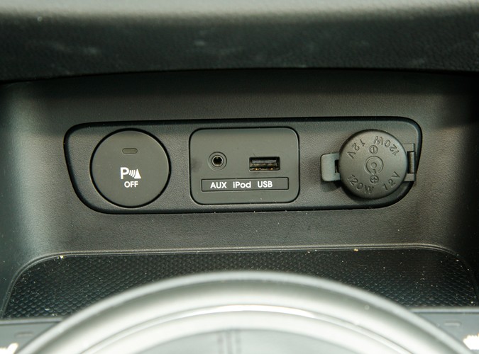 Nowa Kia Sportage to samochód, który swoimi atutami skusił już ponad 3300 Polaków. My sprawdziliśmy w teście wady i zalety tego modelu.