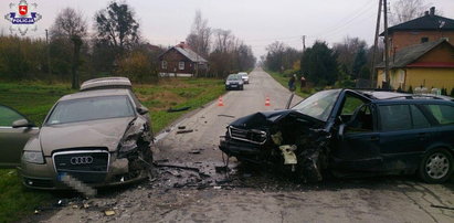 Spowodowali wypadek i ukradli pieniądze. Policja szuka sprawców napadu