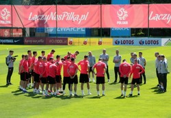 Glik został w hotelu. Piątek i Rybus też nie trenowali z kadrą Brzęczka