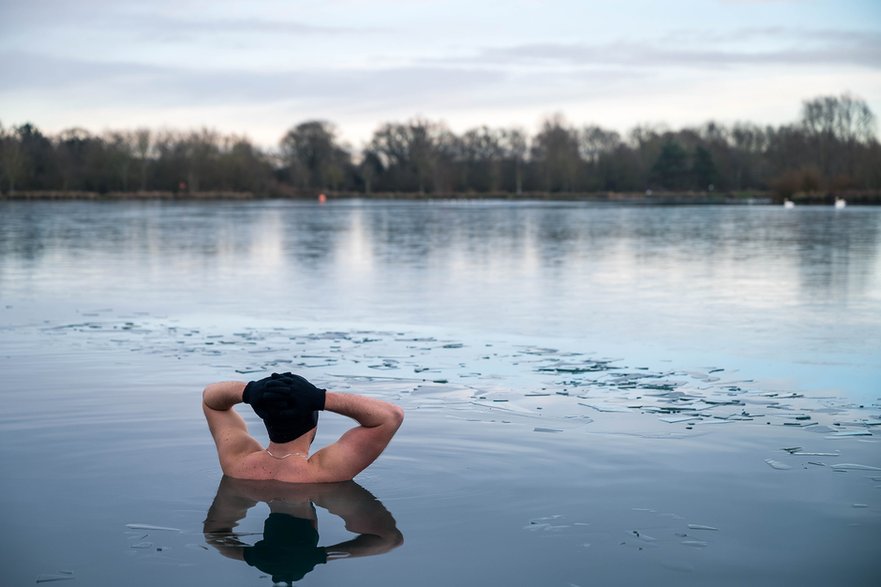 Regularne stosowanie immersji zimnem wzmacnia bariery odpornościowe