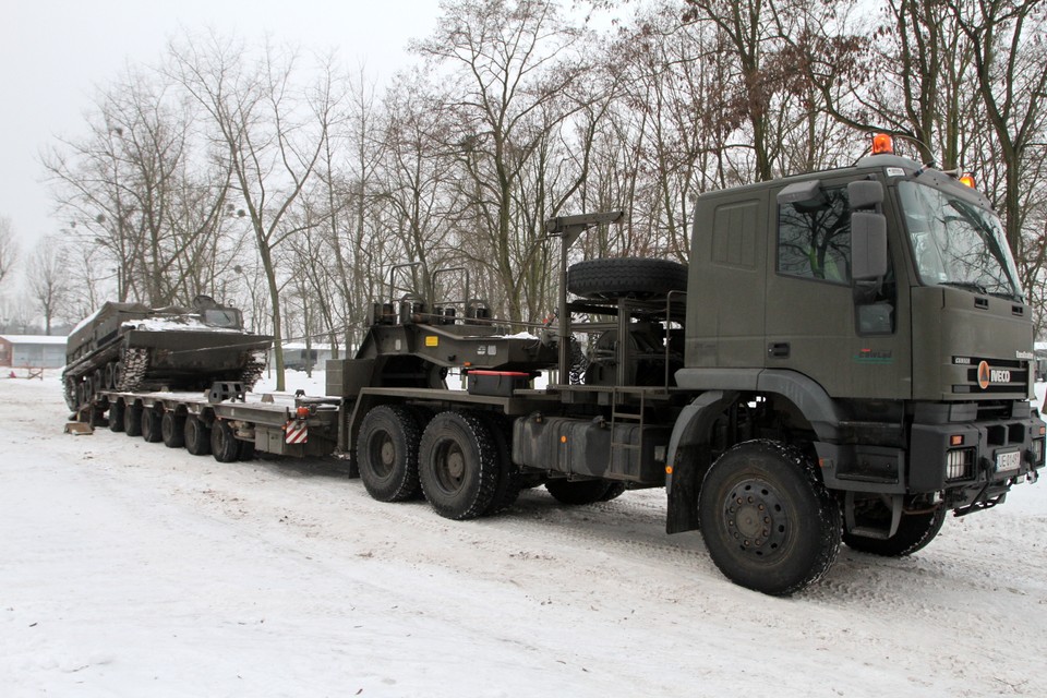 POZNAŃ CIĄGNIK ARTYLERYJSKI MTS-306