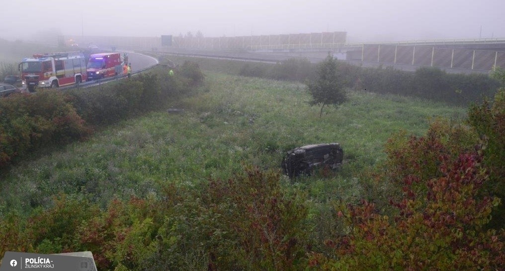 Nehodu na diaľnici D3 pri Dolnom Hričove neprežil 27-ročný muž.