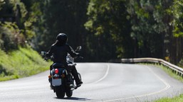 okręgi namalowane na jezdni. co oznaczają i jakie mają zastosowanie?