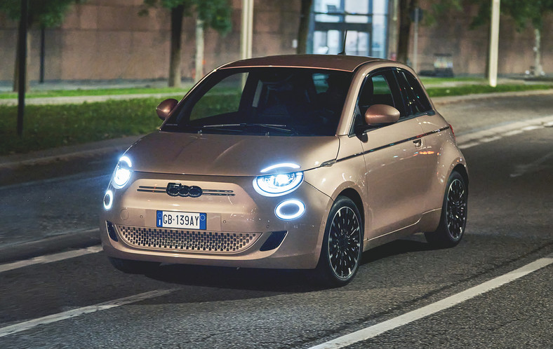 Nowy Fiat 500e 3+1