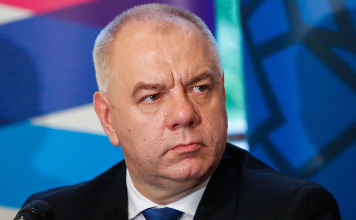 "Jeżeli politycy opozycji mają takich doradców ekonomicznych to broń nas panie Boże, żeby oni odpowiadali za polską gospodarkę, bo to by się dopiero skończyło katastrofą" - stwierdził Sasin.