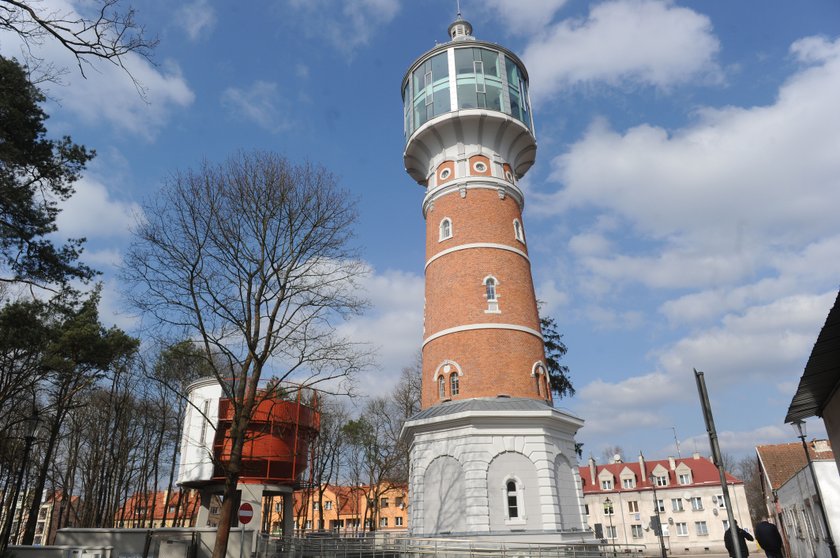 Burmistrz Pisza zwalnia armię niepotrzebnych urzędników