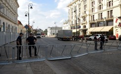 Pomniki smoleńskie 'bez żadnego trybu'? PiS wniosek do władz Warszawy wysłał dopiero w lipcu