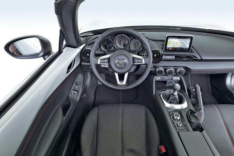 Mazda MX-5 Skyactiv-G 131 - mistrzyni wagi lekkiej