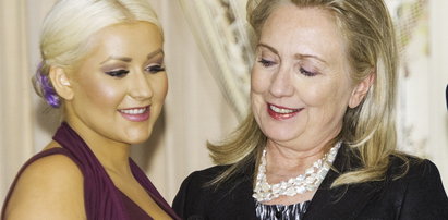 Clintonowa lubi duże piersi!