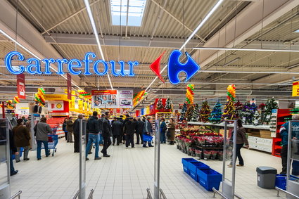 Tłuste lata hipermarketów za nami. Carrefour szykuje zwolnienia grupowe