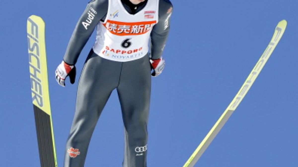 Niemiec Severin Freund wygrał w Klingenthal ostatni konkurs letniej Grand Prix w skokach narciarskich. Najlepszy z Polaków Maciej Kot zajął czwarte miejsce. W klasyfikacji generalnej triumfował inny reprezentant gospodarzy Andreas Wank. Kot był piąty.