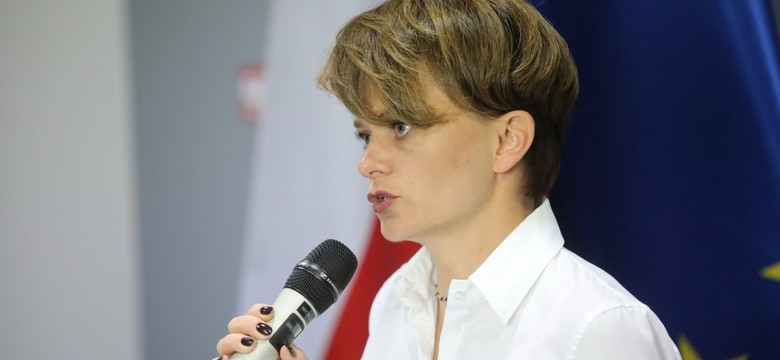 Ilu urzędników straci pracę? Emilewicz: Nie ma jeszcze decyzji administracyjnej