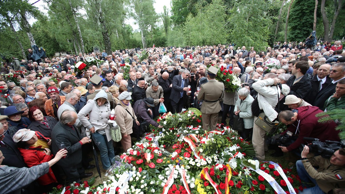 WARSZAWA POGRZEB GENERAA JARUZELSKIEGO