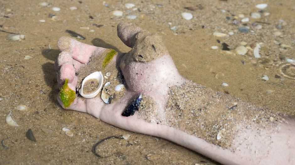 Bajeczna plaża Gilgo Beach na wyspie Long Island (Stany Zjednoczone) w rok zamieniła się w miejsce rzezi. Policja odnalazła 11 ciał kobiet (zdj. ilustracyjne)