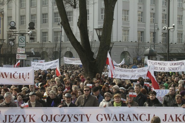 Litewska gazeta zachwyca się jednością Polaków