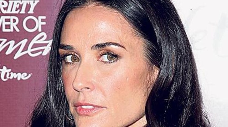 Hűtve  szépül Demi  Moore