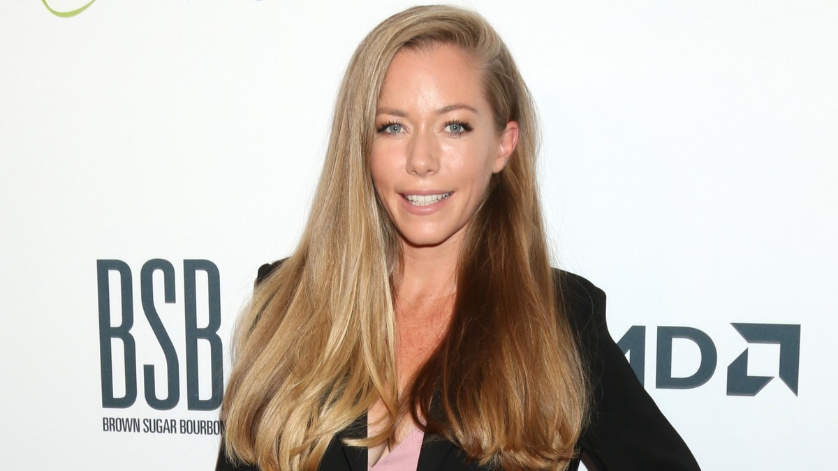 „Miért szexeltem Hugh Hefnerrel?” – Mély depressziójáról vallott Kendra Wilkinson, az egykori Playboy-lány