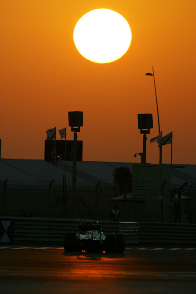 Grand Prix Abu Zabi 2009: czas pożegnań i rozstań (fotogaleria)