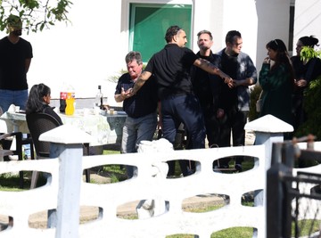 ČETRDESET DANA OD SMRTI DRAGANA LAZIĆA, porodica i prijatelji U CRNINI, Darko raštrkan na STO STRANA pred odlazak na groblje! (FOTO)