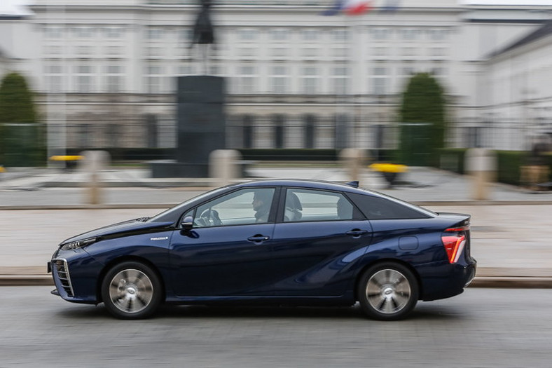 Toyota Mirai w Warszawie