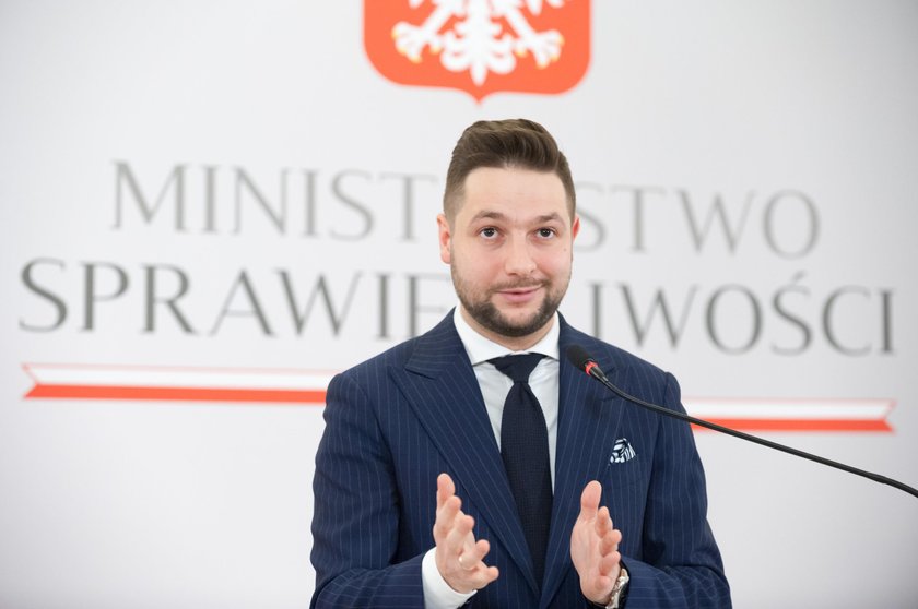 Tego słowa Patryk Jaki nie umie wypowiedzieć