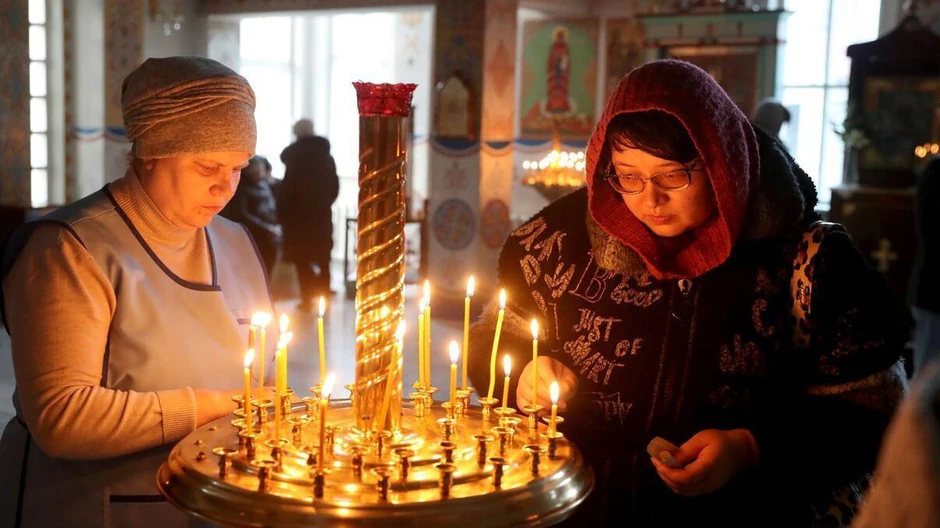 U Biškeku, glavnom gradu Kirgistana, božićna služba je održana u Sabornom hramu Svetog Vaskrsenja | Foto: IGOR KOVALENKO/EPA/Shutterstock