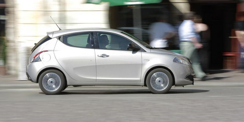 Lancia Ypsilon