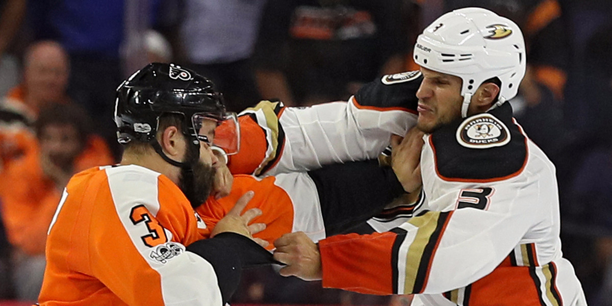 An NHL player threw a ‘Superman punch' and the UFC world is in awe