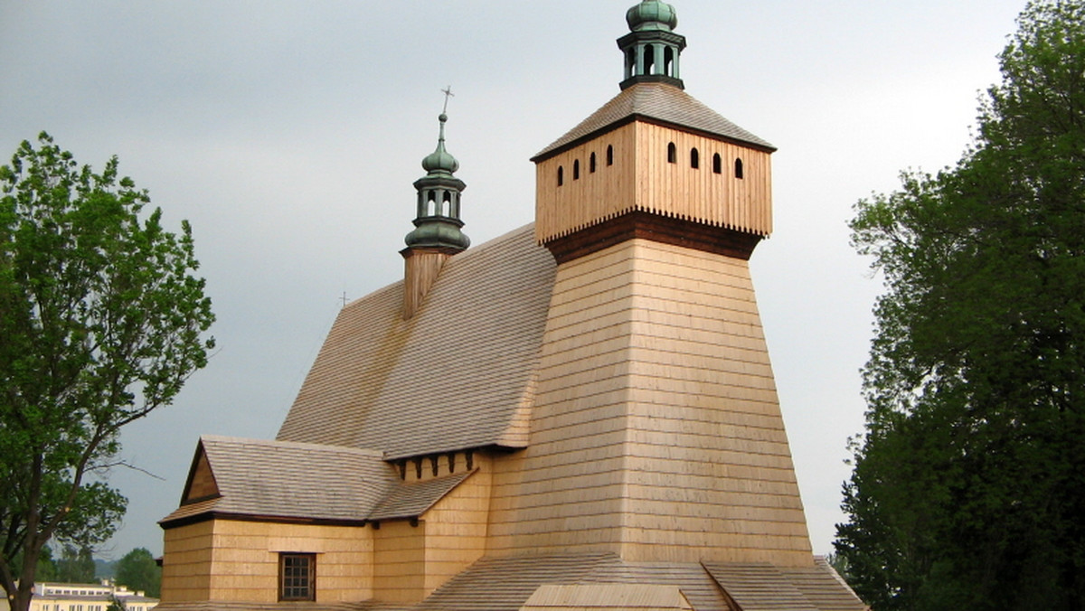 218 zachowanych obiektów sakralnych z terenu województwa podkarpackiego znajdzie się w dwutomowym "Leksykonie drewnianej architektury sakralnej na Podkarpaciu". Pierwszy tom ukaże się już w marcu, a drugi - w czerwcu.