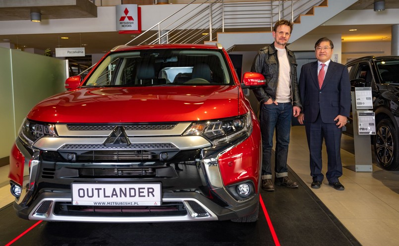 Bartłomiej Topa, Yasuyuki Oyama i Mitsubishi Outlander