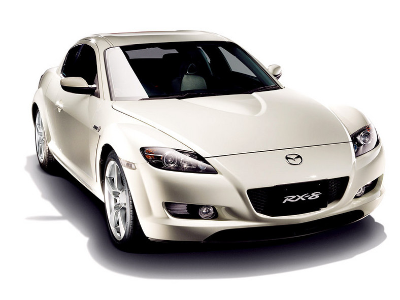 Mazda świętuje 40 lat silnika z wirującym tłokiem w modelu RX-8
