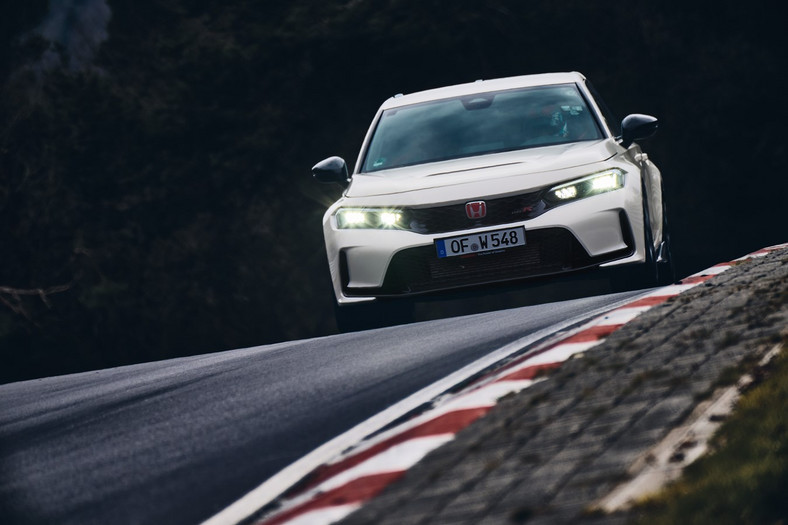 Nowa Honda Civic Type R na torze Nurburgring