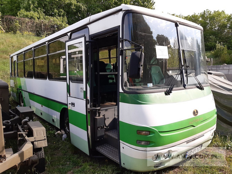 Autobus pasażerski Autosan H-1011 (48 miejsc siedzących) 1988 r., 8 tys. zł