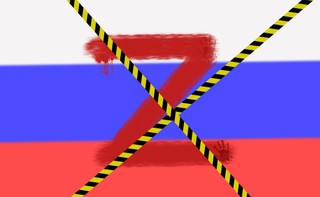 Chorzów: Wywiesił w oknie flagę Rosji i symbol „Z”, zajmie się tym prokuratura