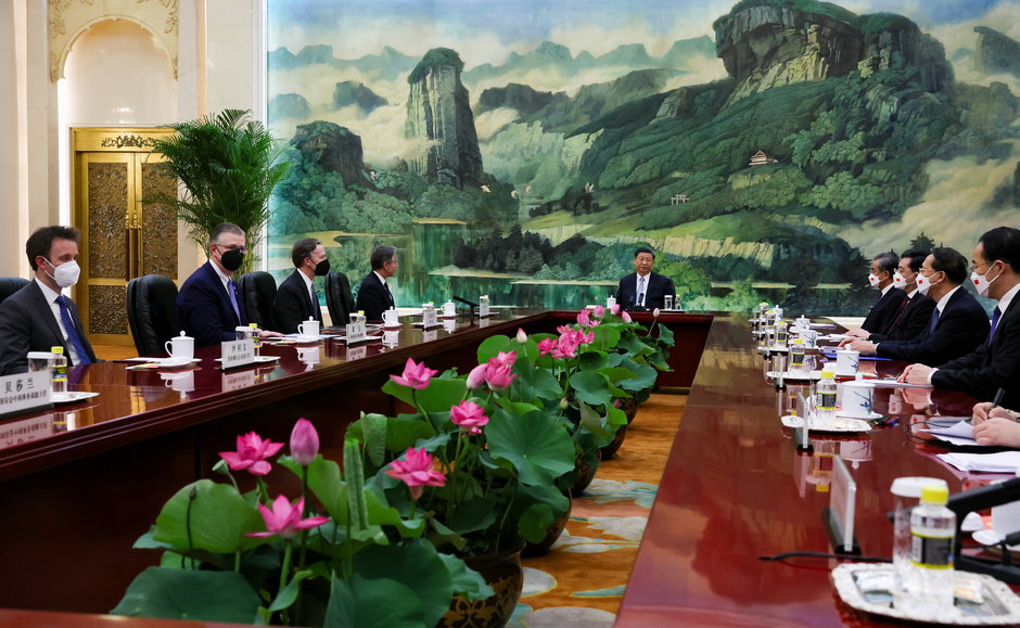 Antony Blinken (czwarty od lewej) podczas spotkania z Xi Jinpingiem (19 czerwca 2023 r.)