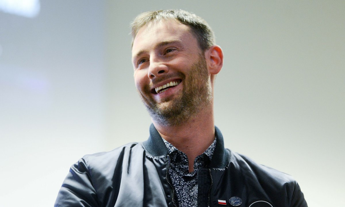 Sławosz dodał do swojego nazwisko żony. Takich mężczyzn potrzebujemy