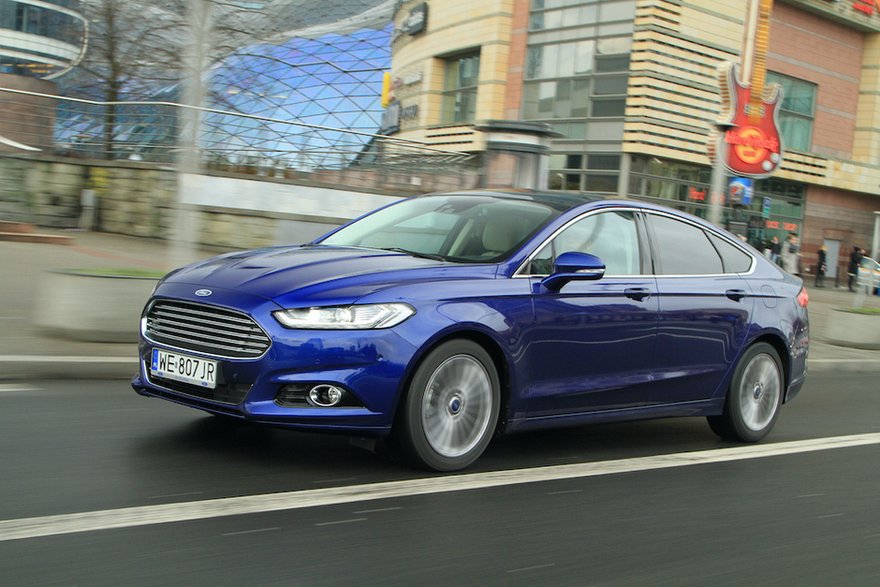 Mondeo IV zadebiutowało w 2014 r. – typoszereg MkV, rozbieżność z generacją spowodowana tym, że lifting pierwszej generacji modelu Ford oznaczył jako typoszereg MkII