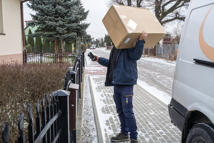 Dostawa prezentu pod choinkę będzie wyjątkowo droga