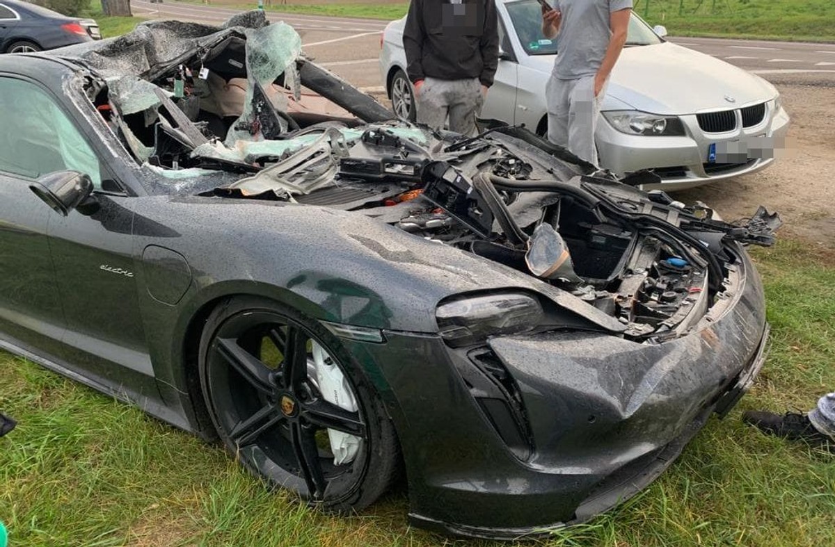 Porsche Taycan Turbo