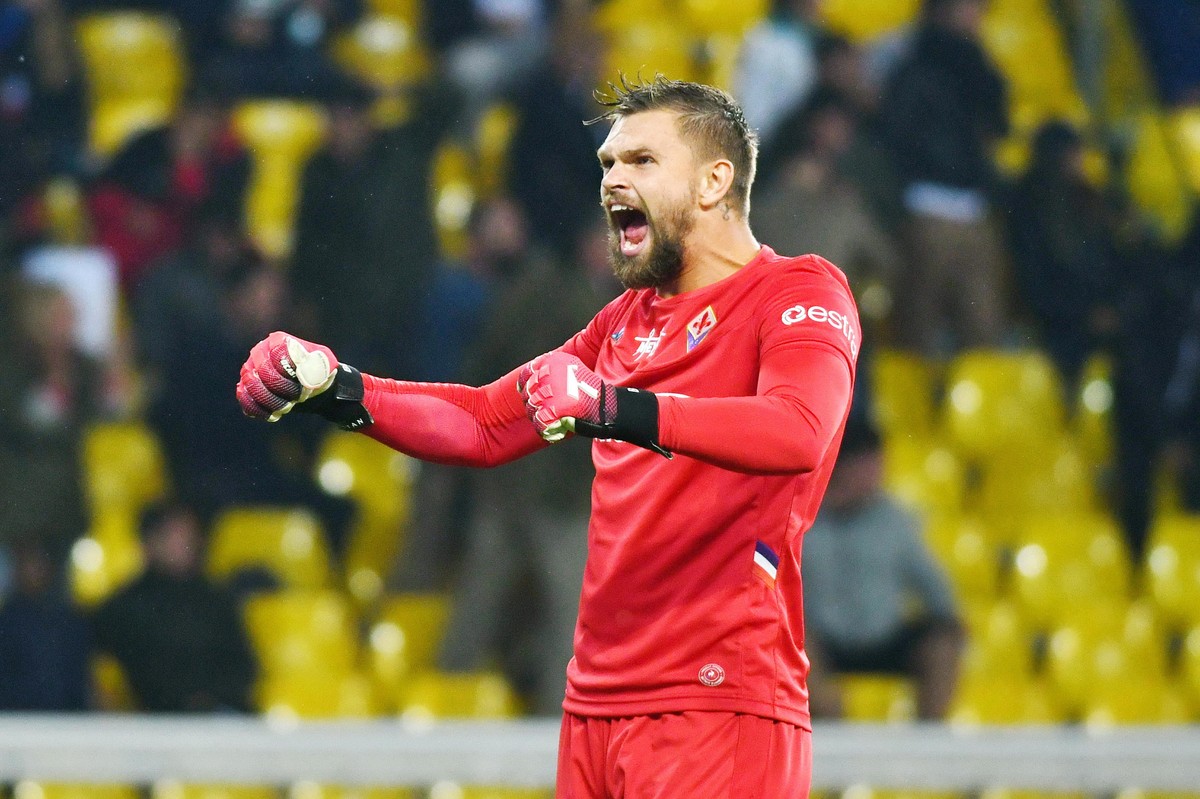 Drągowski wrócił do polskiej Ekstraklasy. Reprezentant Polski nowym bramkarzem Widzewa Łódź