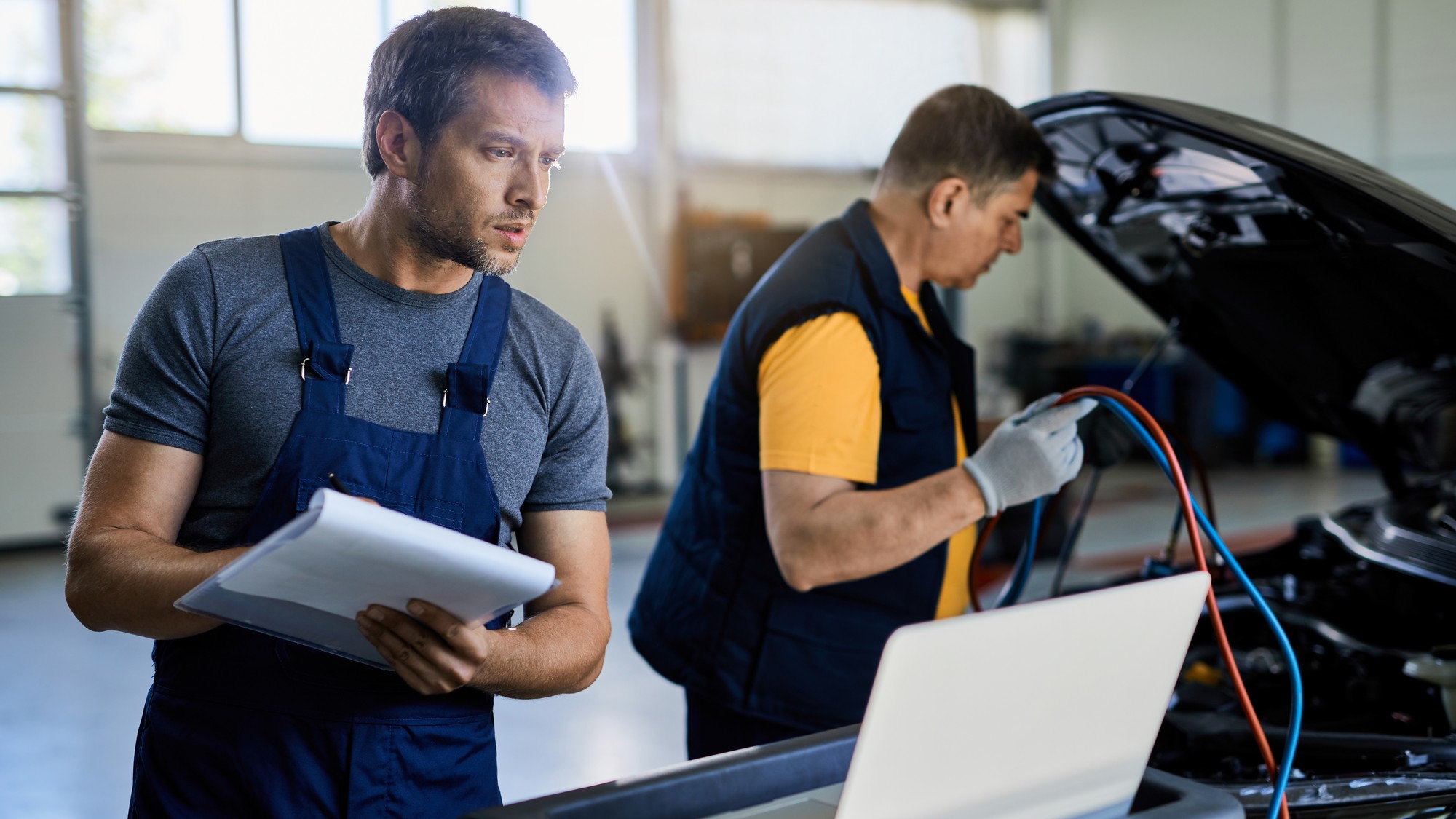 Odovzdávate auto do servisu bez dohodnutej ceny? Tento návyk vás stojí stovky eur. 