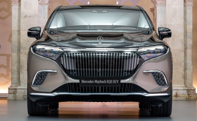 Mercedes-Maybach EQS 680 SUV