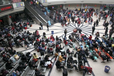 Chiński plan na najbliższe pięć lat: samowystarczalność i strategia „podwójnego obiegu”