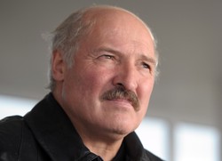 Łukaszenka: Amerykanie dofinansują całą Polskę