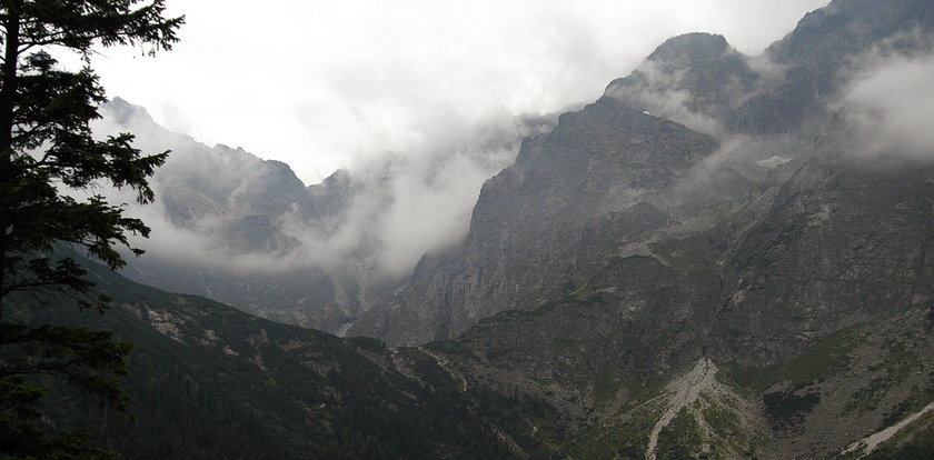 Akcja ratunkowa w Tatrach. Bezmyślny turysta ryzykował życie