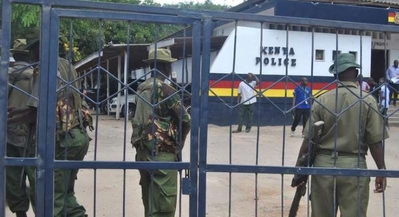 File image of police officers at a police station MCA Fred Nyachae Omaiyo has been arrested for allegedly defiling a 17 year old student in Kisii