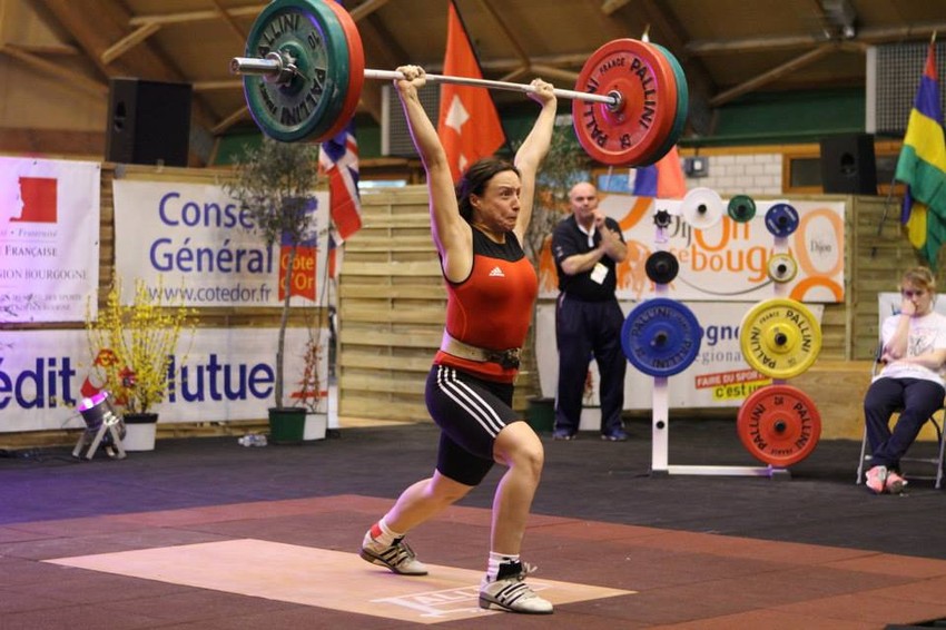 Ekipe čine po dva takmičara i jedna takmičarka