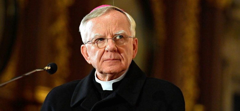 "Jędraszewski do dymisji". Zakłócone uroczystości z udziałem arcybiskupa