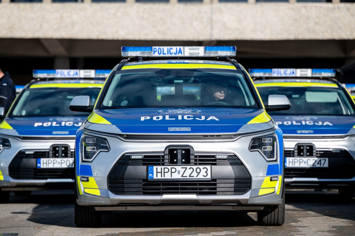 Kia Niro - nowe radiowozy w śląskiej policji