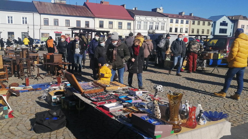 Duże zainteresowanie targami kolekcjonerów w Skierniewicach